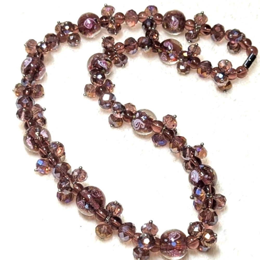 Beautiful Vintage Rosey/Mauve Crystal Beaded Necklace 20" Long